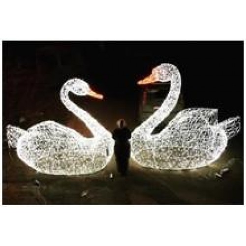Световая композиция «Лебедь и лебедушка»